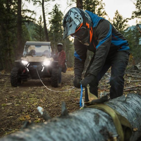https://cdn1.polaris.com/globalassets/pga/accessories/winches/winch-lifestyle/2891732.jpg?v=e0a32b1c