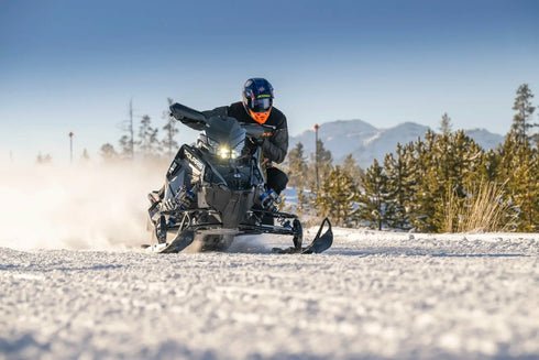https://polaris.imgix.net/8Hacs9xE-2027-sno-650-indy-xcr-137-gloss-black-image-TW19161.webp?fit=scale&fm=pjpg&h=1024&w=1536&s=5f6e31c70477bb6af5a3d22ebab6bd06